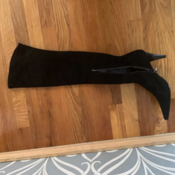 MANOLO BLAHNIK Calassohi 90 suede knee boots | NET-A-PORTER Gibillieri Knee-High Suede Boots